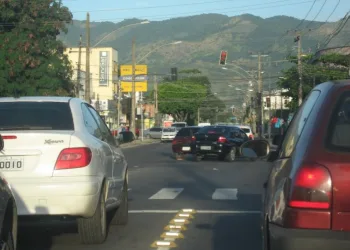 Paes anulará decreto que mudou nome de estrada em Campo Grande