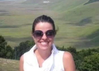 Juíza é morta a facadas pelo ex-marido na frente das filhas na véspera de Natal, na Barra
