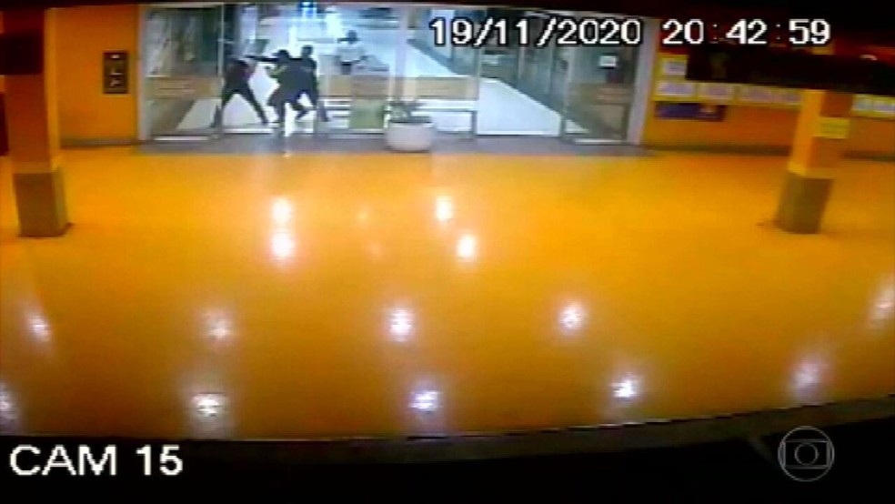 Defesa pede liberdade provisória de segurança preso pela morte de João Alberto