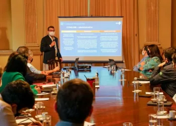 Prefeitura apresenta plano de combate à COVID-19 com ações em conjunto com governos federal e estadual