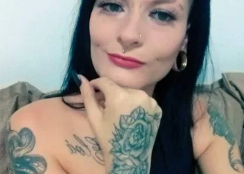 Vídeo – Criminosos executam uma mulher e filmam o crime