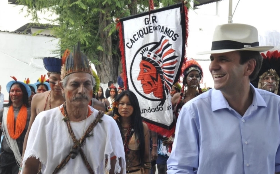 Paes: “Vamos preparar 2022, que vai ser o Carnaval das galáxias”