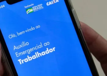Bolsonaro aposta em prorrogação do auxílio emergencial por mais seis meses