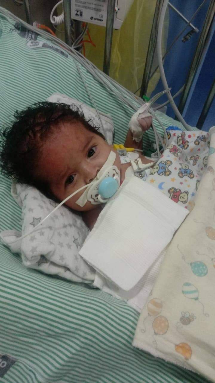 CRIANÇA INTERNADA NO HOSPITAL ALBERT SCHWEITZER EM REALENGO PRECISA DE AJUDA