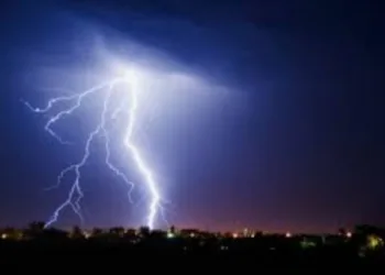 PREVISÃO DE CHUVA FORTE/ MUITO FORTE PARA TERÇA FEIRA