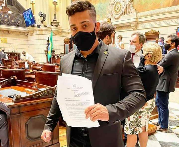 VEREADOR GABRIEL MONTEIRO QUER REDUZIR EM 50% SALÁRIOS DE POLÍTICOS NO RIO DURANTE A PANDEMIA