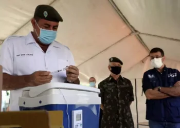 Parceria entre Prefeitura e Exército cria novos pontos de vacinação contra Covid-19 no Rio
