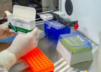 Fiocruz entrega 2,2 milhões de doses de vacinas contra covid-19