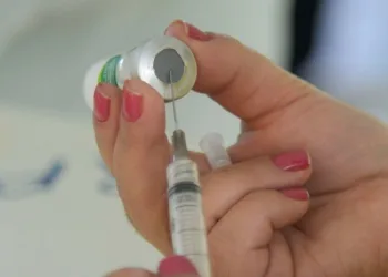 Rio começa a vacinar hoje crianças e gestantes contra gripe