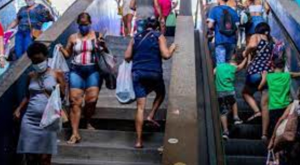 Escada Rolante no Túnel de Campo Grande está parada há quase 1 ano