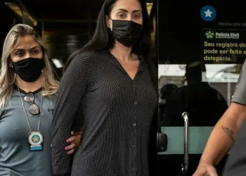 MÃE DE HENRY FOI RECEBIDA NA CADEIA AOS GRITOS DE “VAI MORRER”