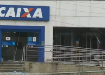 BANDIDOS EXPLODEM AGÊNCIA BANCÁRIA NO RJ