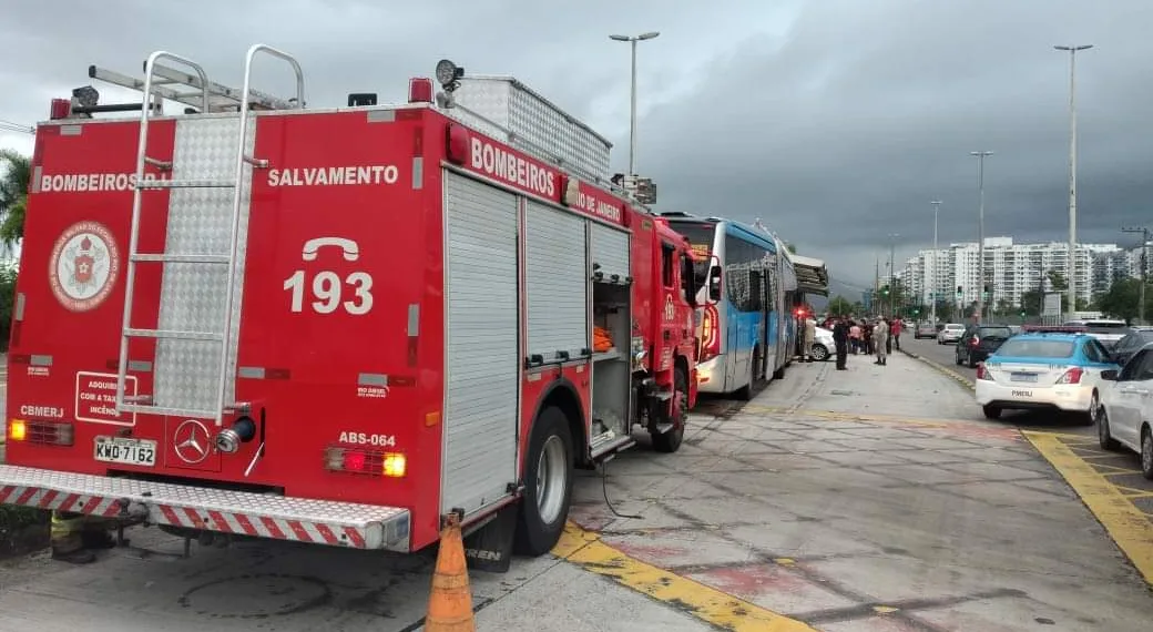 MOTORISTA MORRE EM ACIDENTE NA PISTA EXCLUSIVA DO BRT NA ZONA OESTE