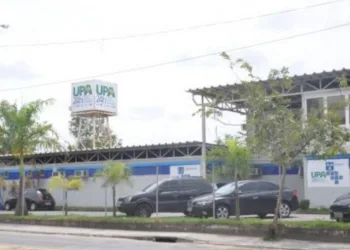 POLÍCIA INVESTIGA MÉDICO ENCONTRADO MORTO EM BANHEIRO DE UPA NO RJ