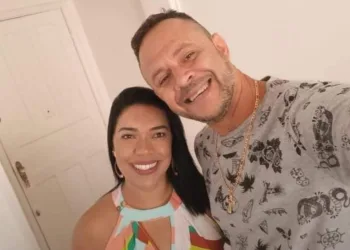 HOMEM MATA A NAMORADA A FACADAS NO RJ!!