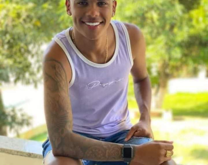 Jovem De Apenas 21 Anos Morre Em Grave Acidente De Carro Em Guaratiba.