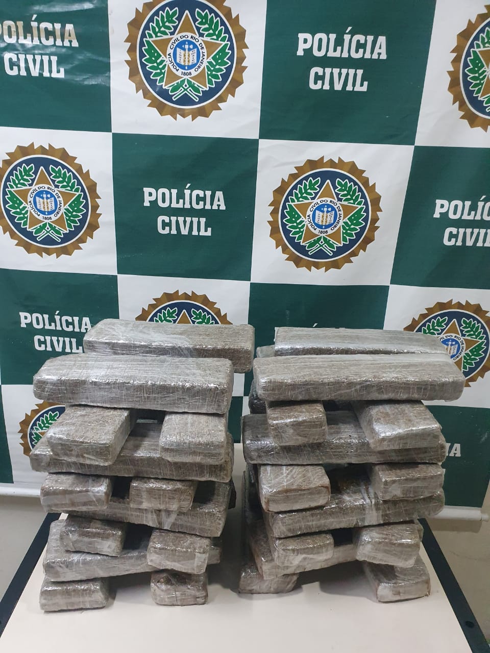 Polícia Civil prende um dos principais fornecedores de drogas para comunidades do Rio de Janeiro