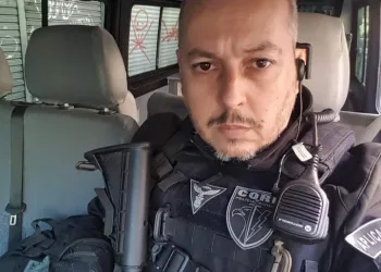 POLICIAIS FAZEM VAQUINHA PARA AJUDAR FAMÍLIA DE POLICIAL MORTO NO JACAREZINHO