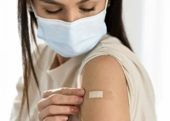 Teve reação após a vacina contra a covid-19? Isso pode ser um bom sinal; entenda