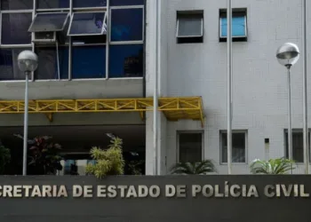 Presa quadrilha que usava cartões para abastecer bailes em Campo Grande