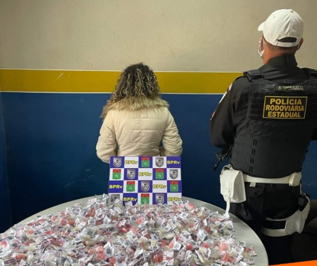 MORADORA DE CAMPO GRANDE É PRESA LEVANDO CARGA DE COCAÍNA QUE SERIA ENTREGUE EM RIO DAS OSTRAS