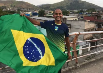 MORADOR DA ZONA OESTE SE PREPARA PARA DEFENDER O BRASIL NA PARALIMPÍADA EM TÓQUIO