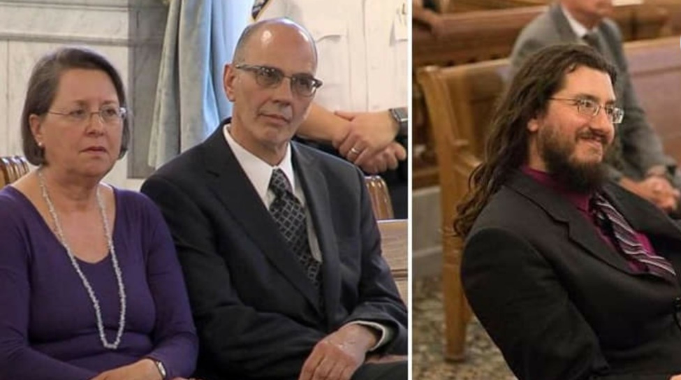 Pais entram na justiça para obrigar filho de 30 anos, que não ajudava em nada, a sair de casa