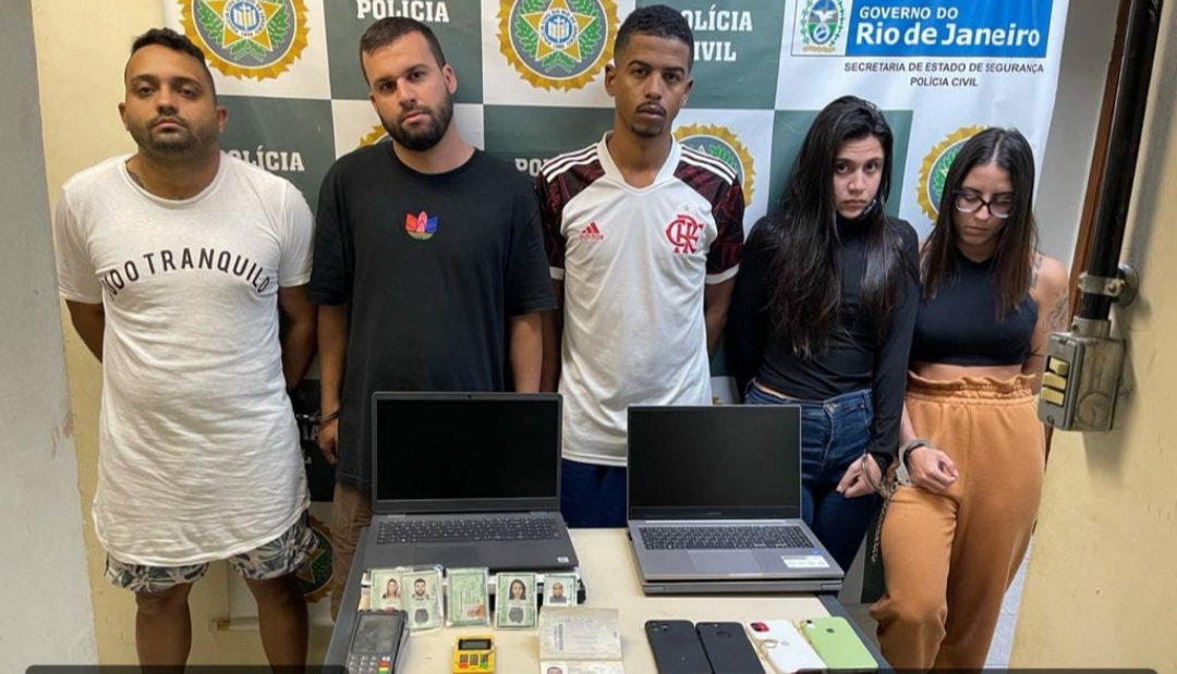 MORADORES DE CAMPO GRANDE SÃO PRESOS SUSPEITOS DE APLICAR GOLPES USANDO APLICATIVOS DE TRANSFERÊNCIA BANCÁRIA