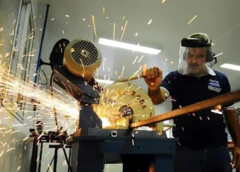 FAETEC ABRE VAGAS PARA CURSOS DE QUALIFICAÇÃO PROFISSIONAL E TÉCNICO