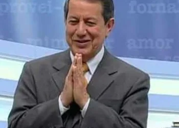 MISSIONÁRIO RR. SOARES É INTUBADO APÓS PIORA EM HOSPITAL DO RIO