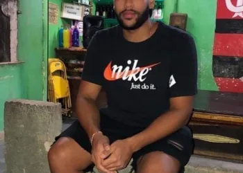 IDENTIFICADO O RAPAZ QUE VEIO A ÓBITO NO ACIDENTE DE VAN NA AVENIDA SANTA CRUZ!!