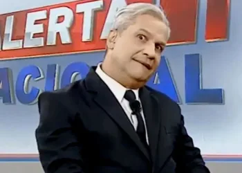 Craque Neto chama Sikêra Jr. para porrada após comentário homofóbico