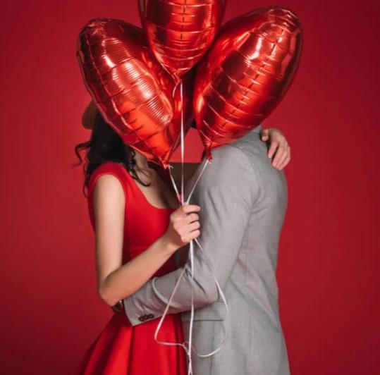 DIA DOS NAMORADOS QUE CABE NO BOLSO.