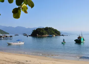 Governo do Rio vai realizar vacinação em massa em llha Grande neste sábado