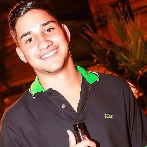 ENTREGADOR É MORTO POR ASSALTANTES NO RIO