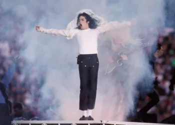 Mulher diz que se casou com fantasma de Michael Jackson