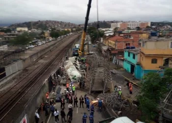 Passageiro do metrô desabafa após acidente com passarela: ‘Deus segurou aquele vagão’
