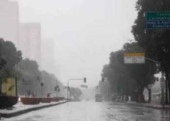 SEMANA NO RIO COMEÇA COM POSSIBILIDADE DE CHUVA E TEMPERATURA SEGUE BAIXA