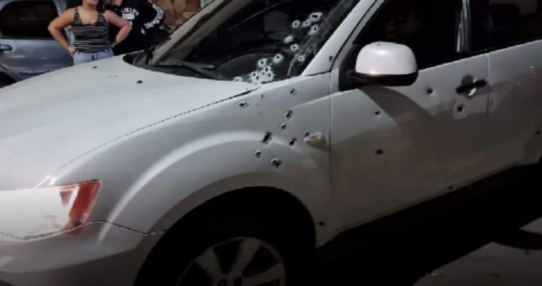 POLICIAL É BALEADO QUANDO CHEGAVA EM CASA NO RJ