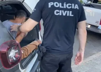 Homem é preso por torturar e obrigar a ex a tomar veneno para formigas
