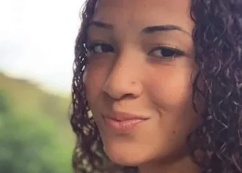 ADOLESCENTE DESAPARECIDA EM CAMPO GRANDE!! FAMÍLIA PEDE AJUDA!!