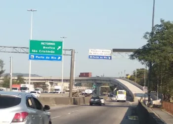 Interdição parcial no Viaduto Via Portuária, em Manguinhos