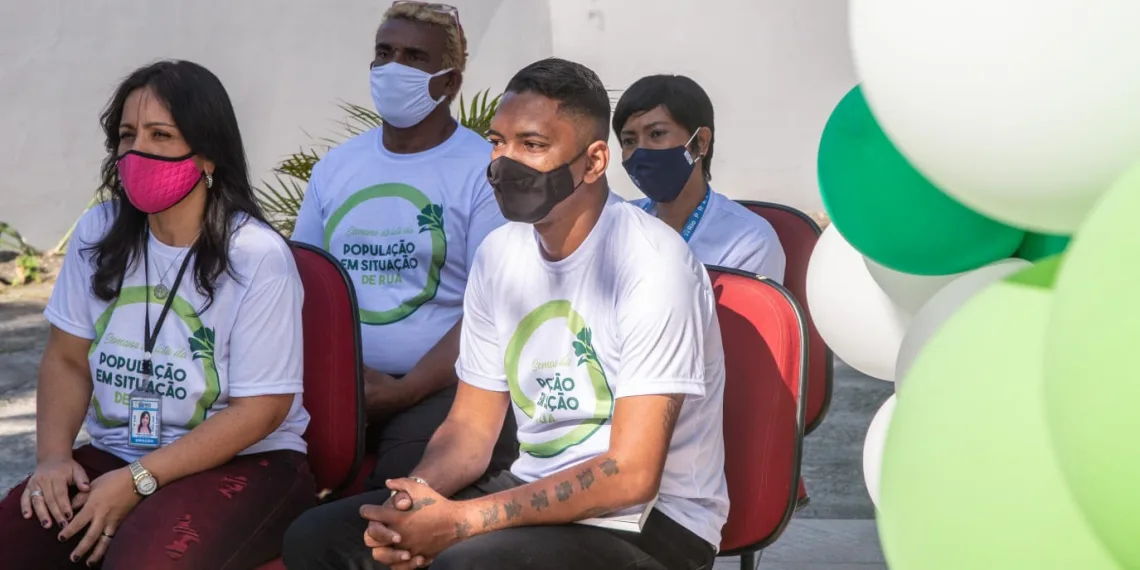 Projeto Volta por cima marca Dia Nacional de Luta pela População em Situação de Rua