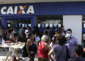 Auxílio emergencial: governo vai notificar 650 mil pessoas a ressarcir pagamentos indevidos