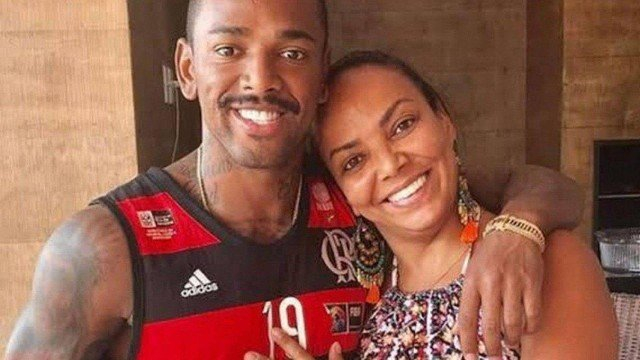 Mãe de Nego do Borel vira ré por maus-tratos e lesão corporal contra enteada de 8 anos