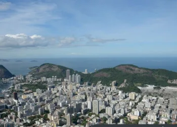 Covid-19: Rio autoriza eventos com pessoas testadas e sem máscaras