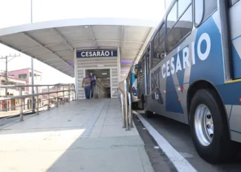 Prefeitura reabre 12 estações do BRT na Avenida Cesário de Melo