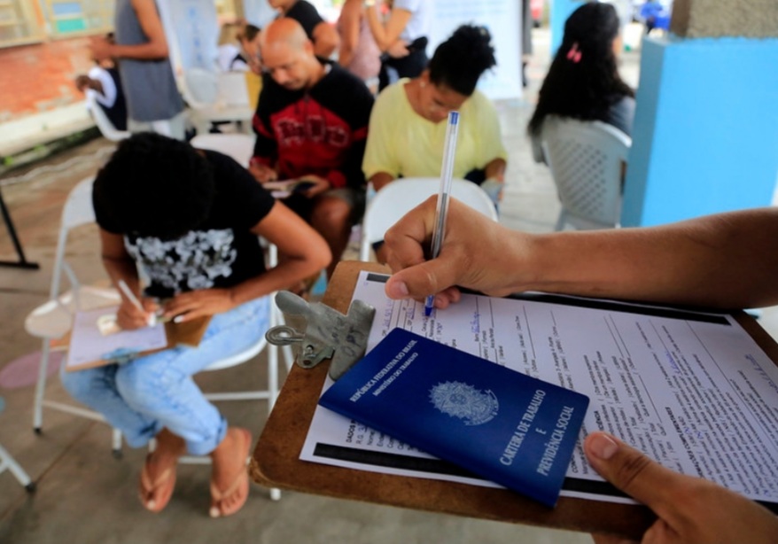 Secretaria de Trabalho e Renda divulga 685 vagas de emprego para diversos setores