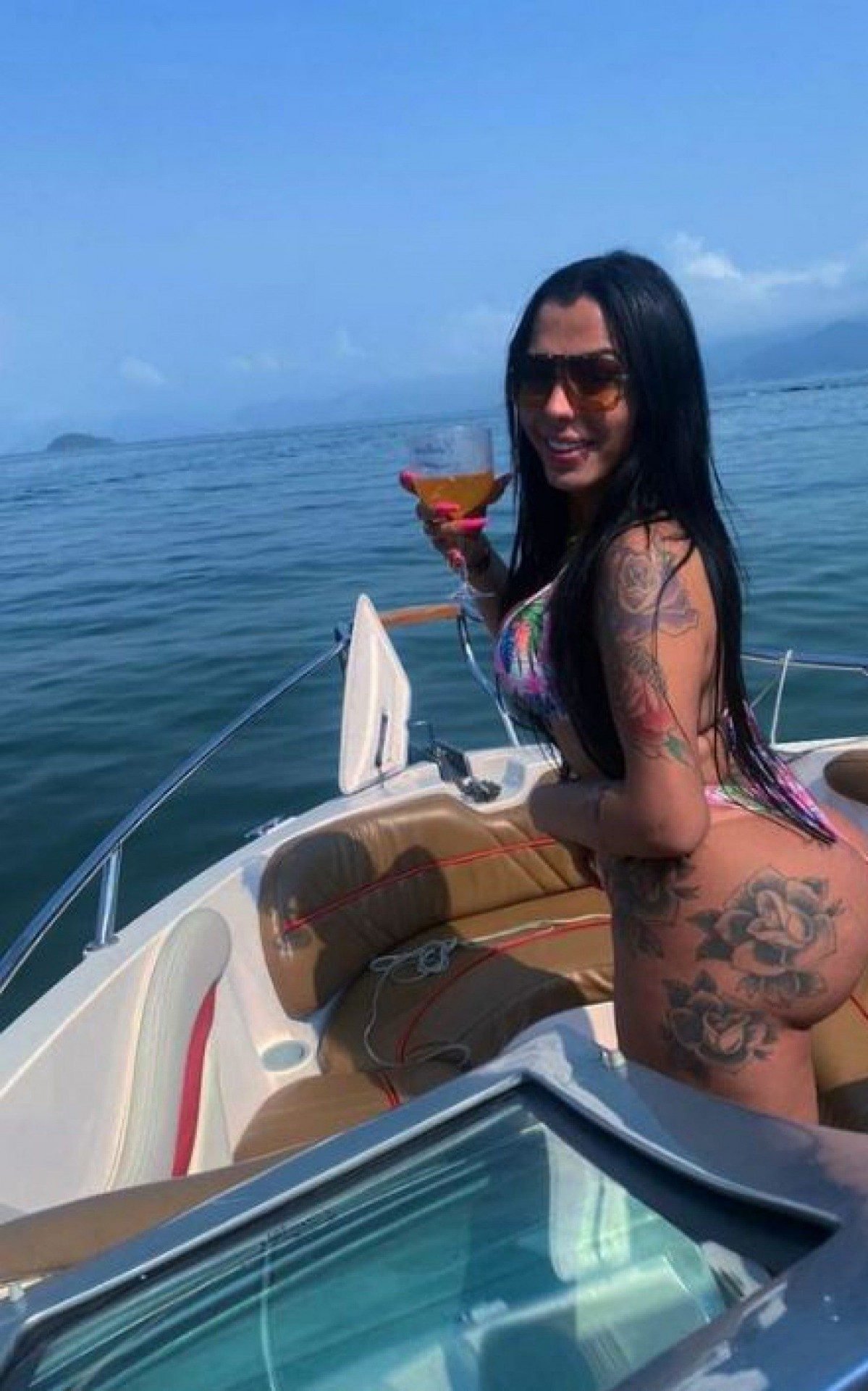 DRE prende Mulher-Gato: travesti que furtava e era amante de traficantes