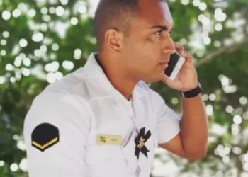 FUZILEIRO NAVAL É MORTO ENQUANTO ASSISTIA PARTIDA DE FUTEBOL NO RIO